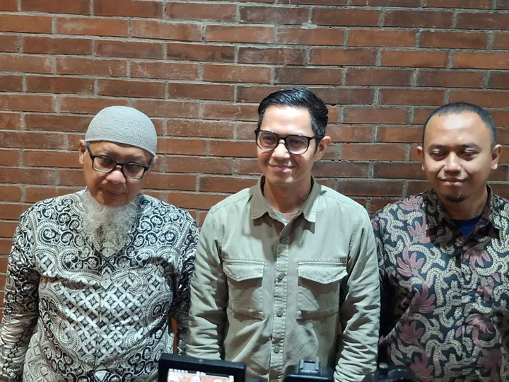 Dude Harlino Buka Suara di Tengah Kasus Fraud PT DSI