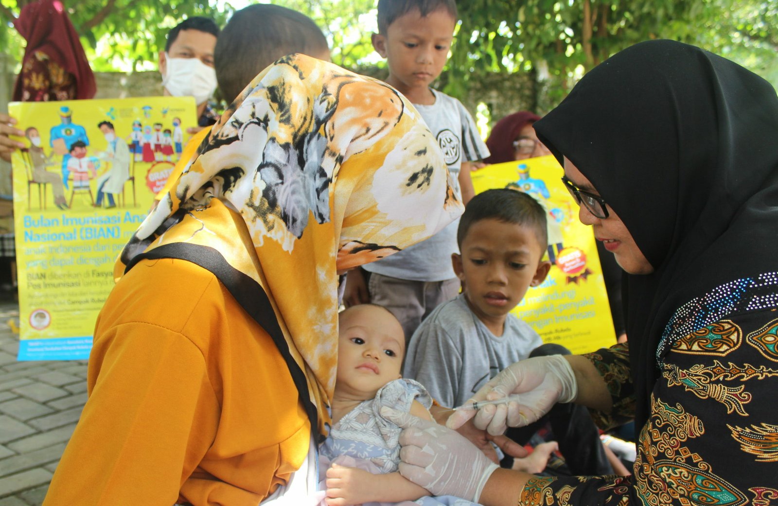 Melawan Hoaks: Pentingnya Edukasi Imunisasi untuk Masa Depan Anak Aceh